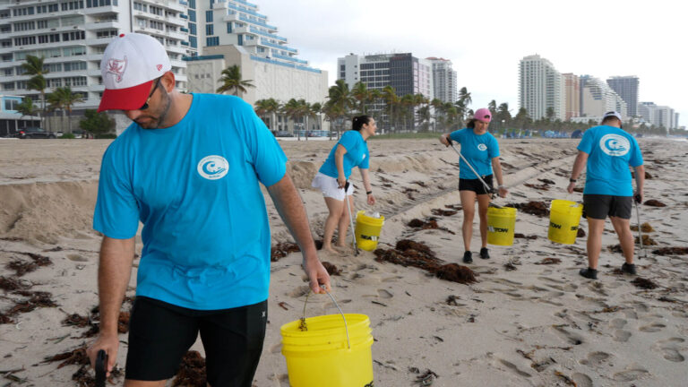 The Suzuki Krewe hit popular Las Olas Beach in Fort Lauderdale for a clean up.
