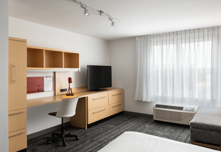 Studio Suite Desk & TV